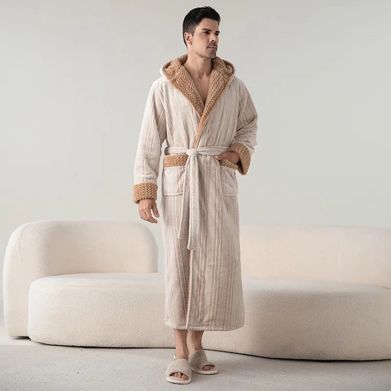 Men's Long Robe Autumn Large Jacquard Hooded Couple's Pajamas Thickened Loungewear Off White Household Clothes for Winter
Men's Long Robe Autumn Large Jacquard Hooded Couple's Pajamas Thickened Loungewear Off White Household Clothes for Winter