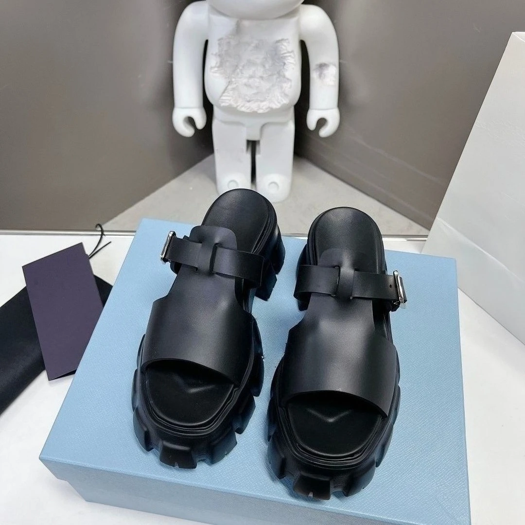 Women's 2026 Thick Sole Platform Slippers, Ultra-Light Outdoor Slides, High Wedge Sandals for Summer Casual & Beach Wear
Women's 2026 Thick Sole Platform Slippers, Ultra-Light Outdoor Slides, High Wedge Sandals for Summer Casual & Beach Wear