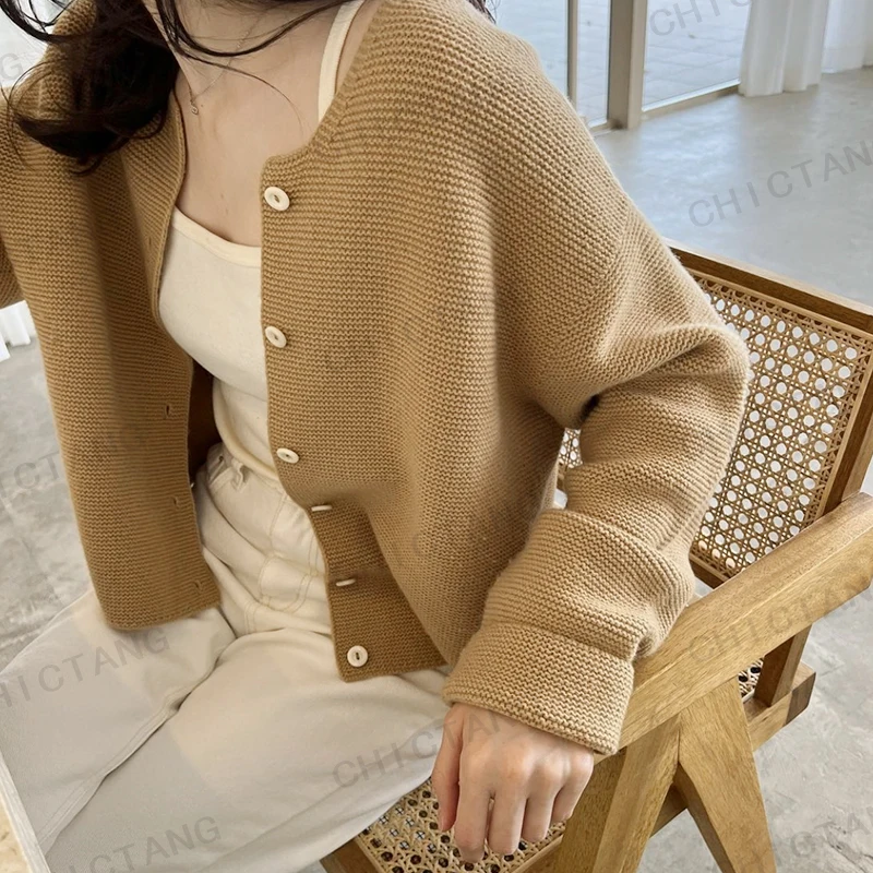 Women Cardigan Solid Color O-Neck Long Sleeve Button Autumn Casual Loose Knit Sweater Coat Woman Korean Fashion
Women Cardigan Solid Color O-Neck Long Sleeve Button Autumn Casual Loose Knit Sweater Coat Woman Korean Fashion
