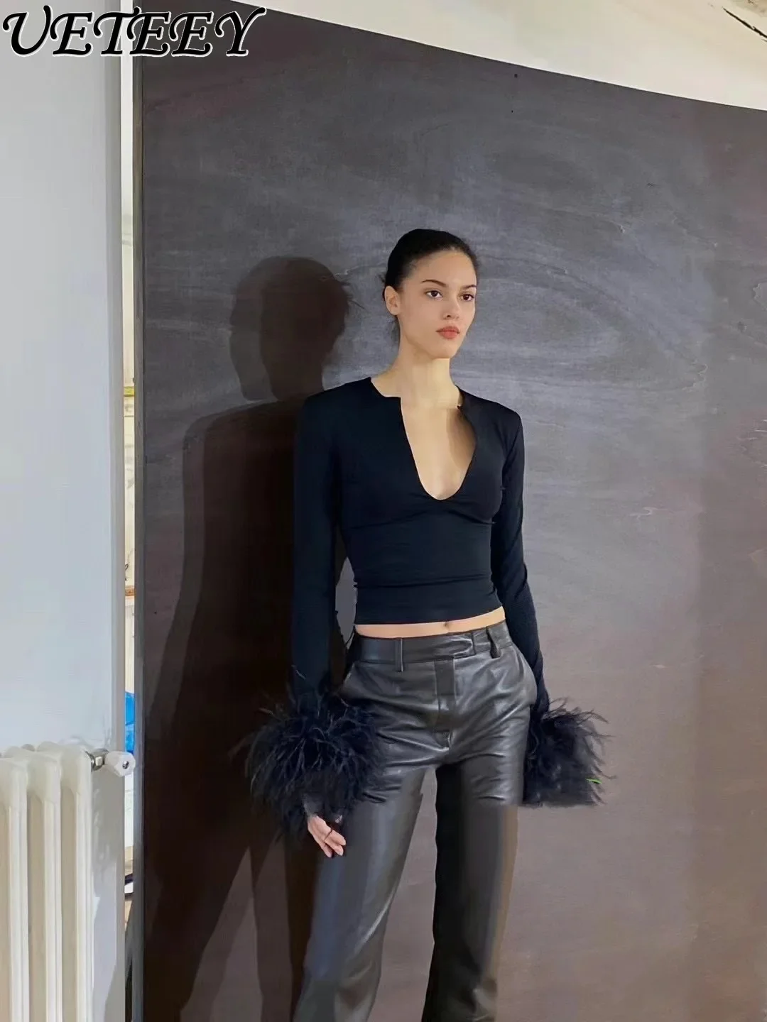 Special-Interest Design French Style Retro Easy Matching Ostrich Feather Knitted Pullover Long Sleeve V-neck Sexy Slimming Top
Special-Interest Design French Style Retro Easy Matching Ostrich Feather Knitted Pullover Long Sleeve V-neck Sexy Slimming Top