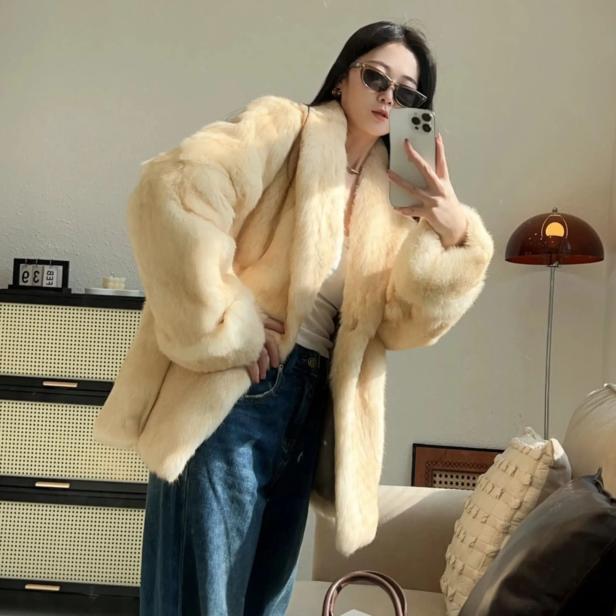 New Real Rabbit Fur Coat Women Casual Collar Fashion Winter Jacket Warm Thick Natural Genuine Lady Loose Long Sleeve Outerwear
New Real Rabbit Fur Coat Women Casual Collar Fashion Winter Jacket Warm Thick Natural Genuine Lady Loose Long Sleeve Outerwear