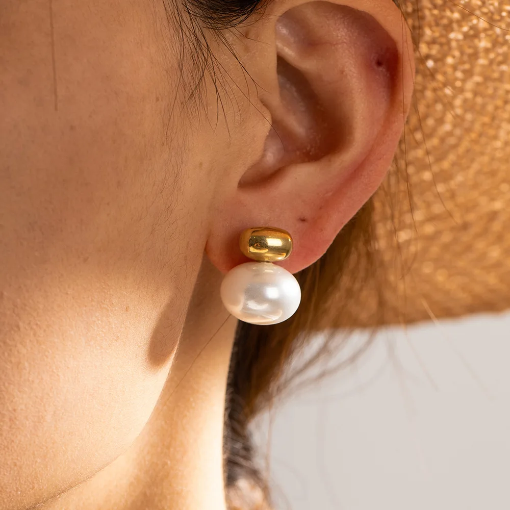 Stainless Steel PVD 18K Gold Plated Tarnish Natural Pearl Beads Earrings For Woman Jewelry Wholesale Trendy
Stainless Steel PVD 18K Gold Plated Tarnish Natural Pearl Beads Earrings For Woman Jewelry Wholesale Trendy