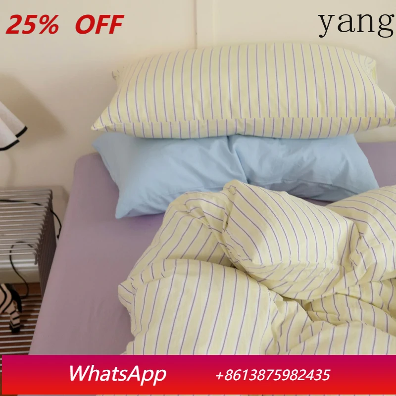 Nordic bedding set simple style striped quilt set bedroom bed sheet set
Nordic bedding set simple style striped quilt set bedroom bed sheet set