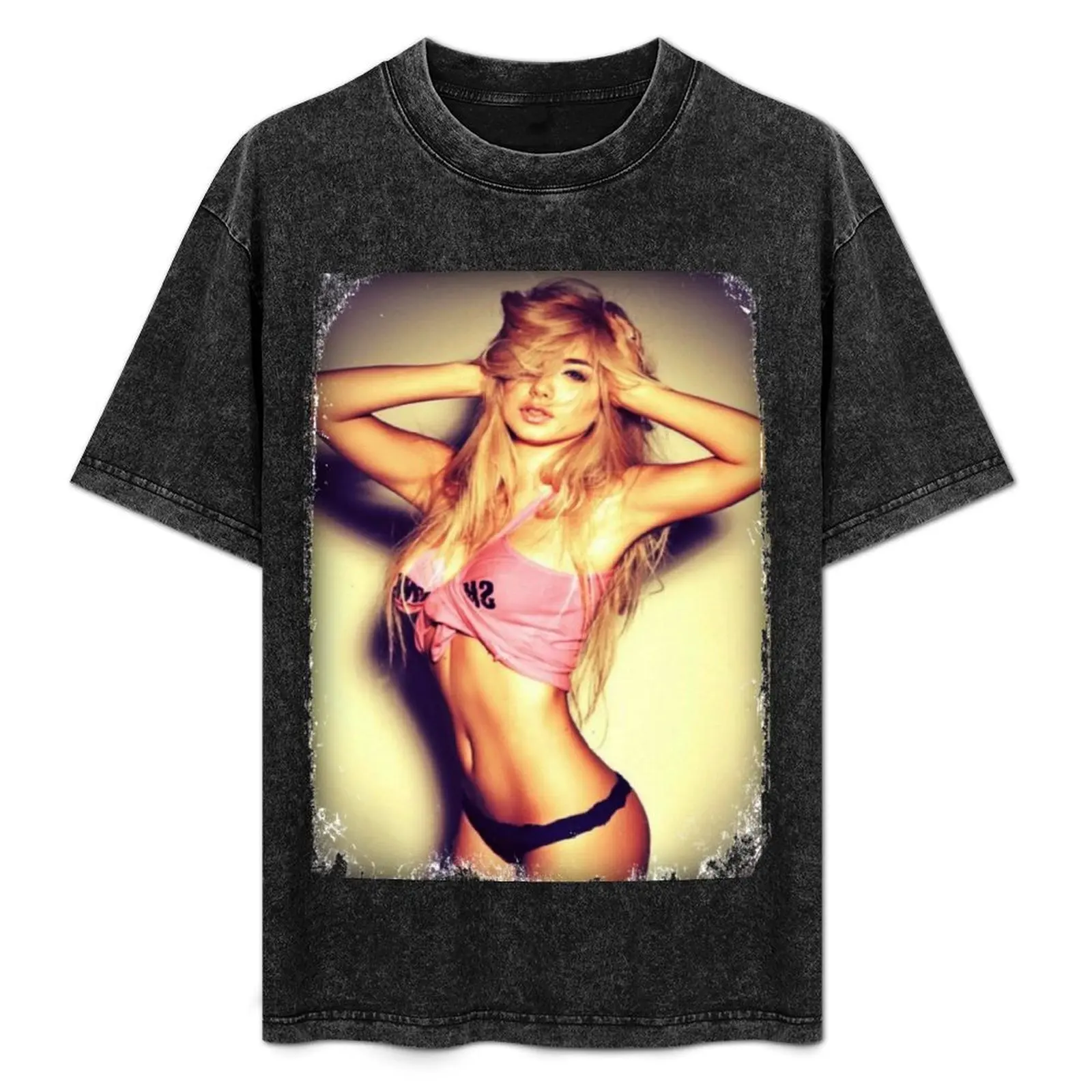 Blonde girl sexy T-Shirt Fashion Print Casual Short Sleeve
Blonde girl sexy T-Shirt Fashion Print Casual Short Sleeve
