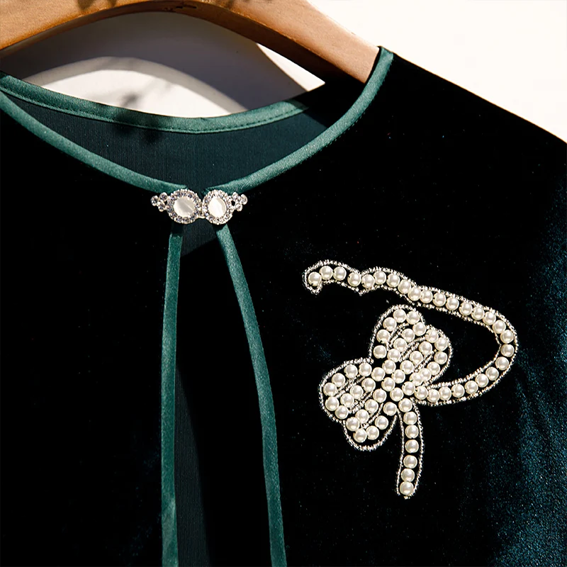 Retro Velvet Small awl Loose Outerwear Handmade Beading Spring Autumn New 2024 Women's Faion ort Coat Petalbride
Retro Velvet Small awl Loose Outerwear Handmade Beading Spring Autumn New 2024 Women's Faion ort Coat Petalbride