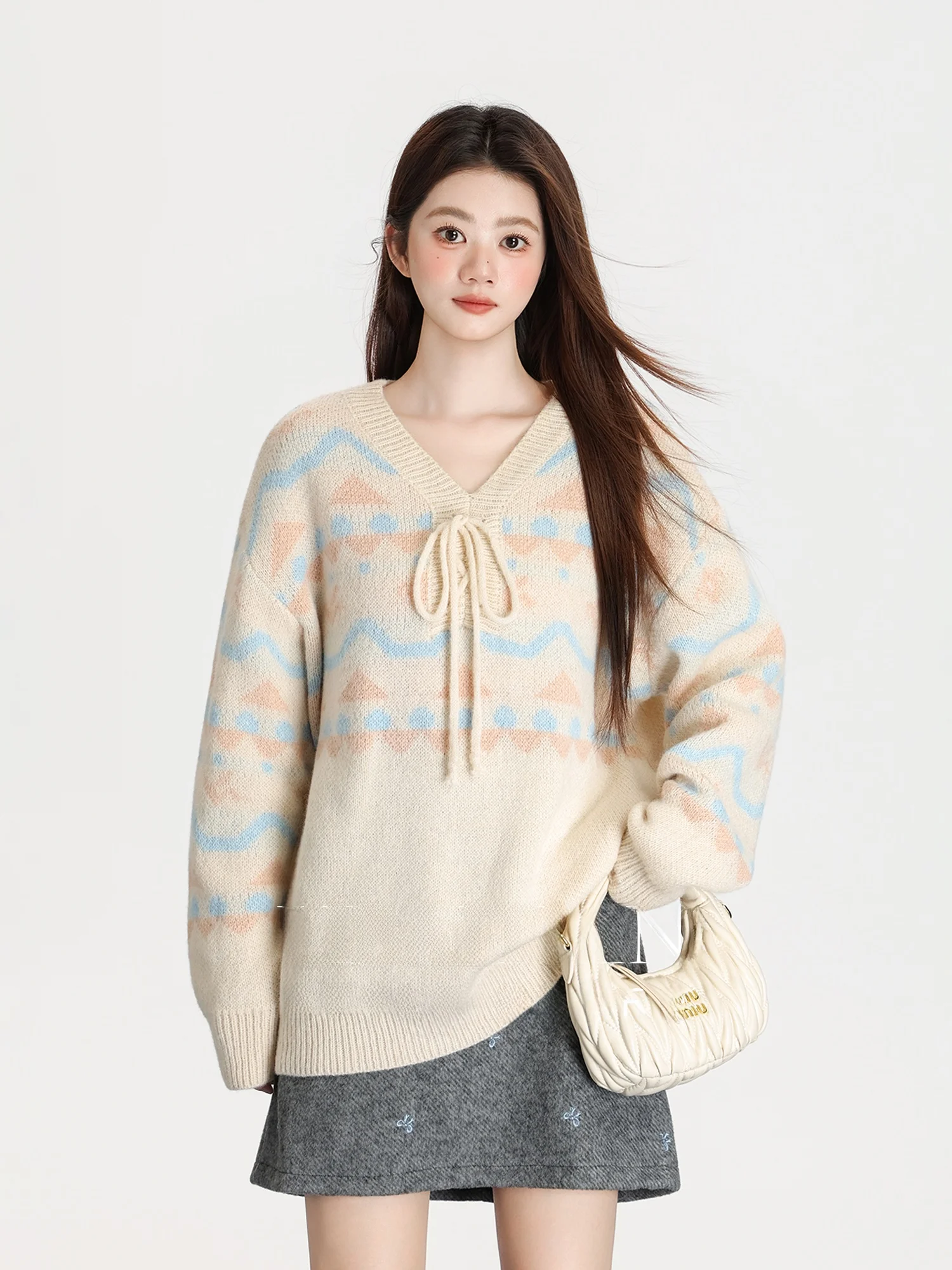 Sweet Soft Lazy Stripe Sweater Women's Loose V-ne Knitted Top Autumn Winter New Sle Outerwear Comfortable Long Sve
Sweet Soft Lazy Stripe Sweater Women's Loose V-ne Knitted Top Autumn Winter New Sle Outerwear Comfortable Long Sve