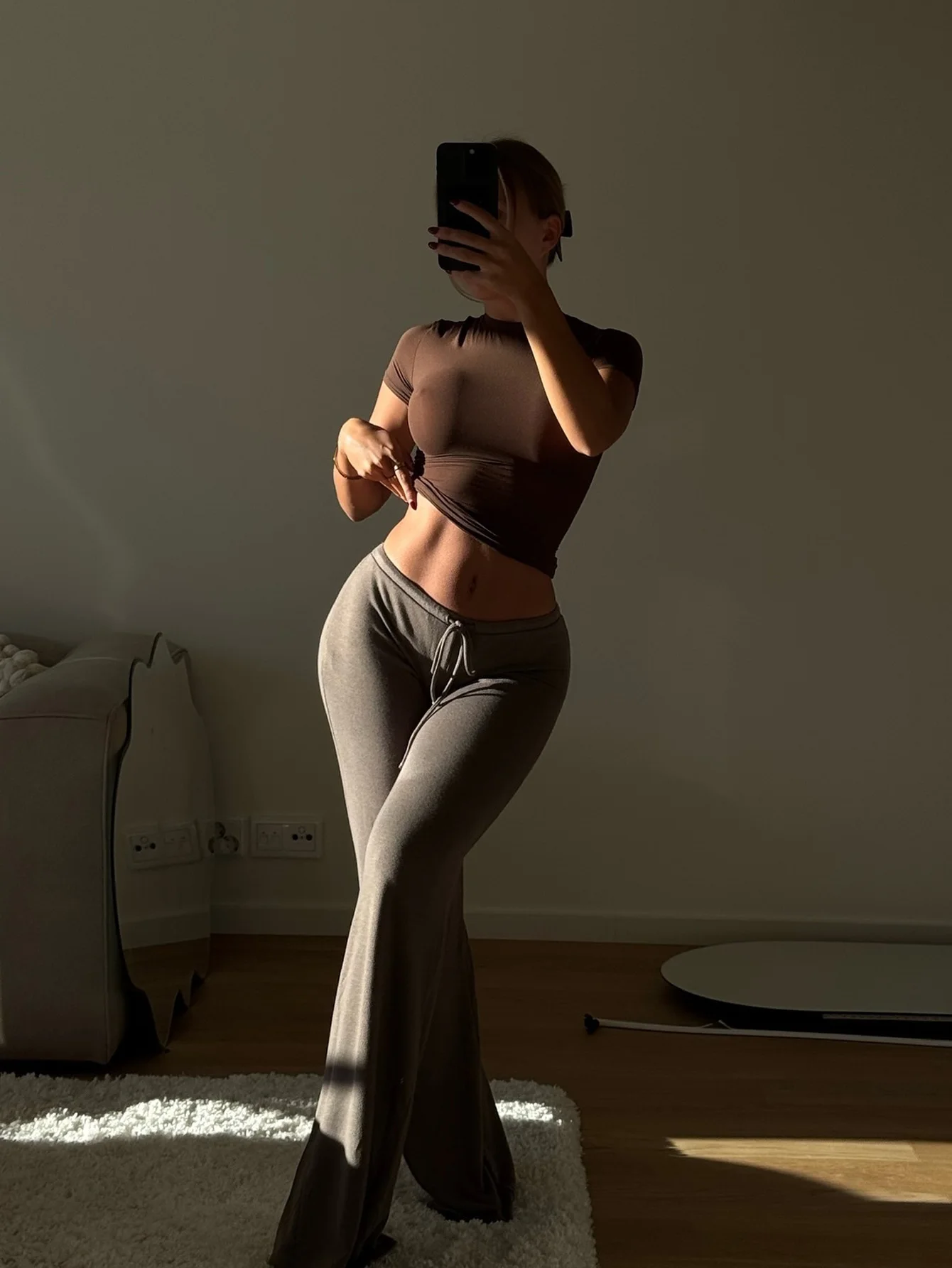 Women's Casual Solid Color Drawsring Waist Pants, Long Pant Trousers Flared Sweatpants
Women's Casual Solid Color Drawsring Waist Pants, Long Pant Trousers Flared Sweatpants