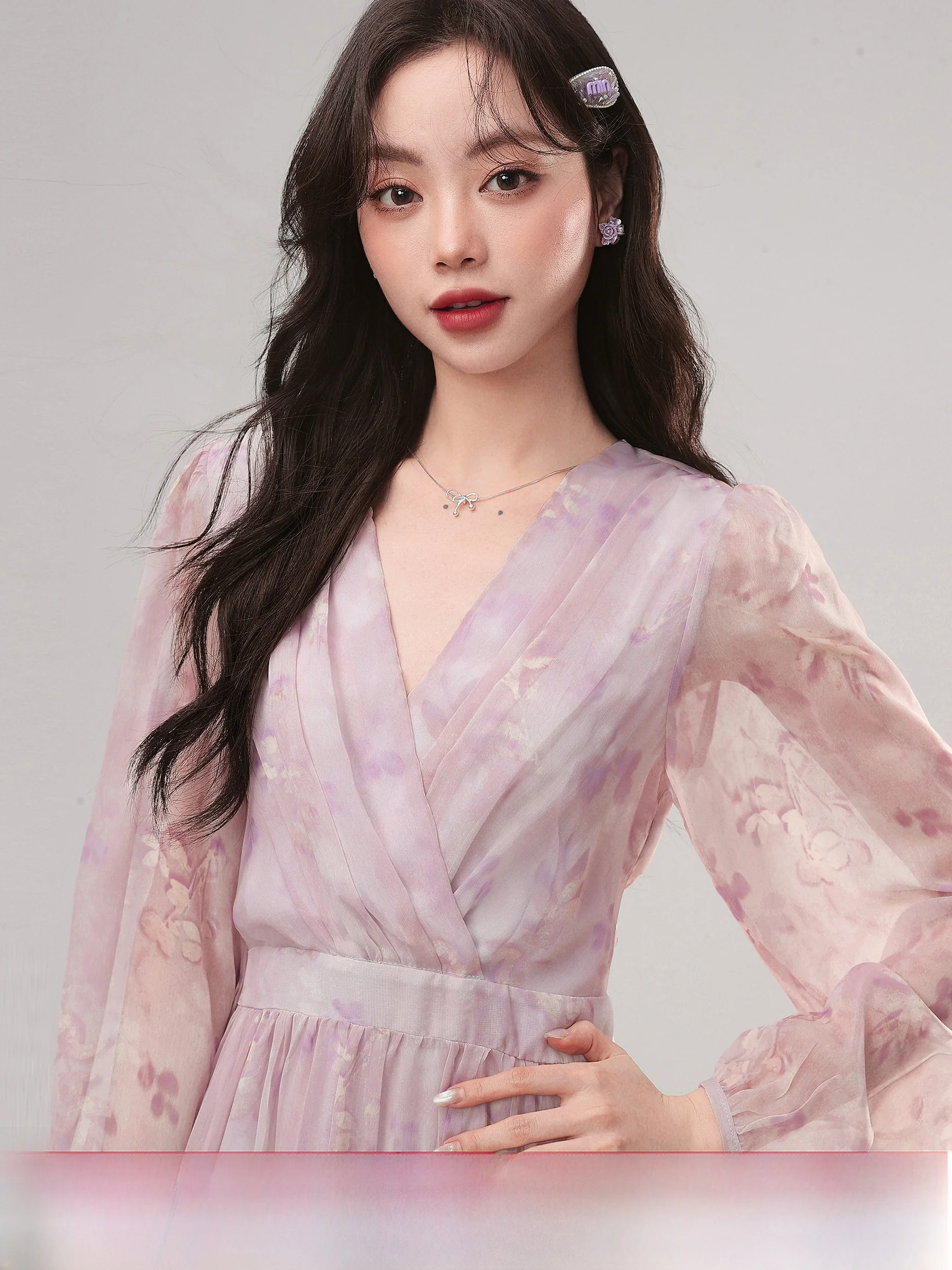 Lingjiu 2026 New V-neck Atmosphere Chiffon Printed Dress Women Summer Trending Skirt Sweet Style High Waist A-line Dress
Lingjiu 2026 New V-neck Atmosphere Chiffon Printed Dress Women Summer Trending Skirt Sweet Style High Waist A-line Dress