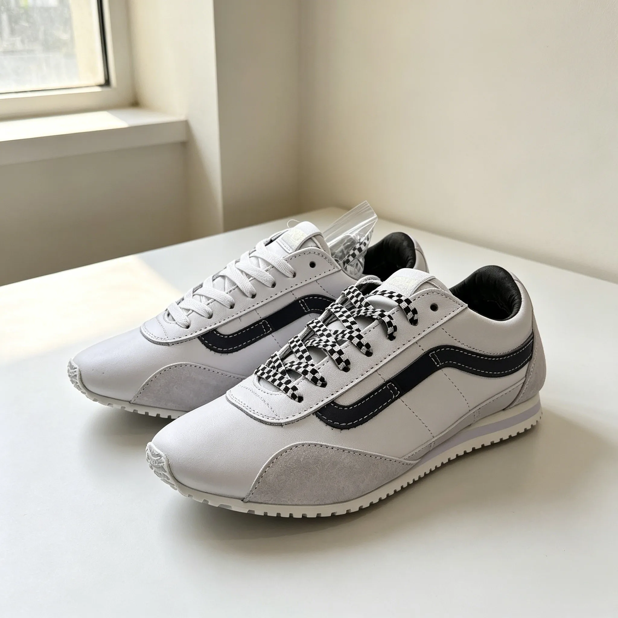 White Low Top Trendy Stylish Skate Shoes Unisex Niche Street Student Outdoor Casual Sports Sneakers
White Low Top Trendy Stylish Skate Shoes Unisex Niche Street Student Outdoor Casual Sports Sneakers