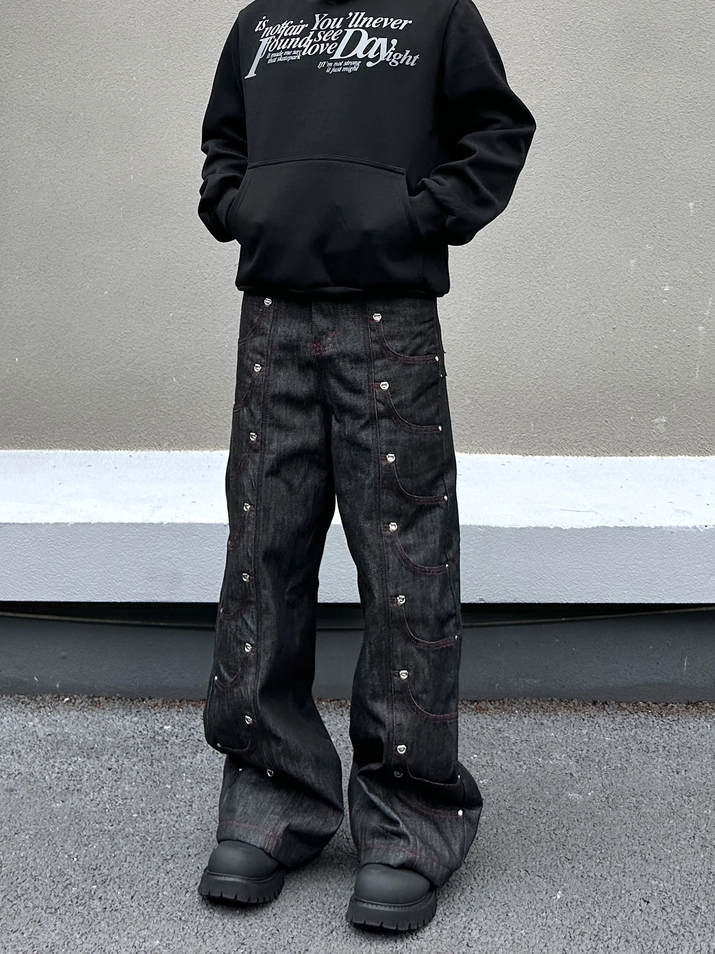 Джинсы свободного кроя в американском стиле с металлическим декором, повседневные хлопковые джинсовые брюки с множеством карманов, синие, для активного отдыха
Джинсы свободного кроя в американском стиле с металлическим декором, повседневные хлопковые джинсовые брюки с множеством карманов, синие, для активного отдыха