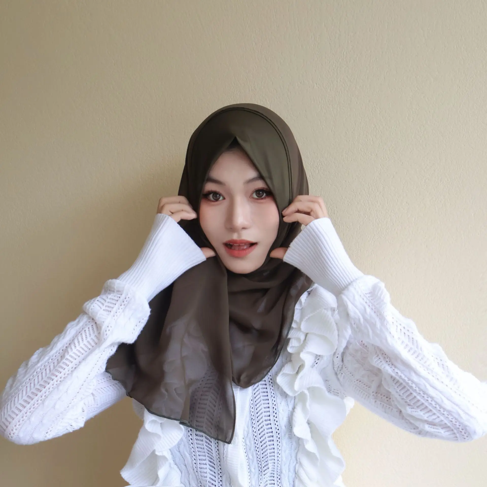 New Muslim Hijab Chiffon Amira Head Wrap Women Islam Headscarf Turban Fashion Ramadan Head Scarves Bandana Shawls Instant Scarf
New Muslim Hijab Chiffon Amira Head Wrap Women Islam Headscarf Turban Fashion Ramadan Head Scarves Bandana Shawls Instant Scarf