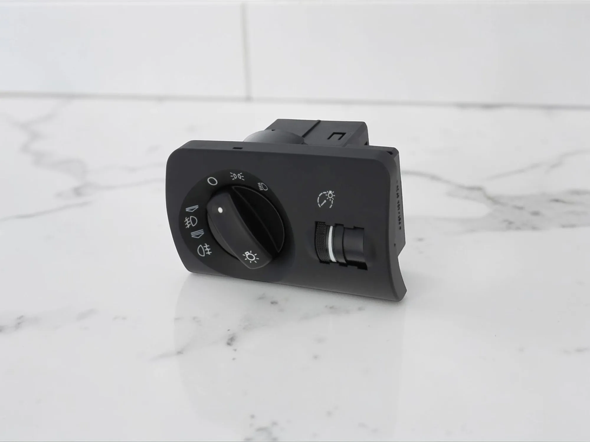 Replacement Headlight Function Switch with Auto Adjust for Audi A6 C5 2002 2005 High Quality
Replacement Headlight Function Switch with Auto Adjust for Audi A6 C5 2002 2005 High Quality