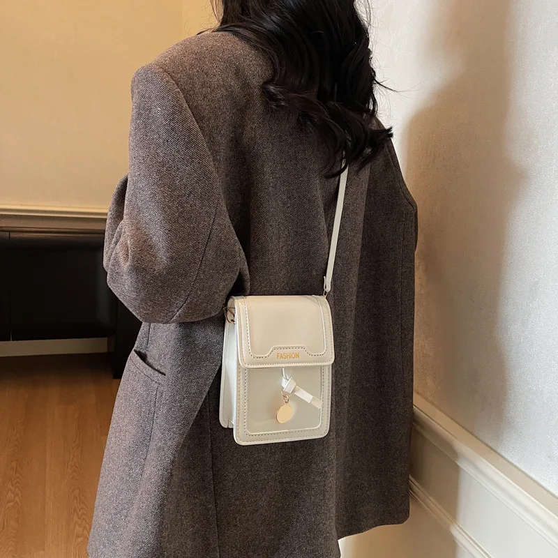 2025 Autumn Trendy Crossbody Bag, Fashion Square Purse for Women, Chic Shoulder Phone Case, Minimalist Day to Night Tote
2025 Autumn Trendy Crossbody Bag, Fashion Square Purse for Women, Chic Shoulder Phone Case, Minimalist Day to Night Tote