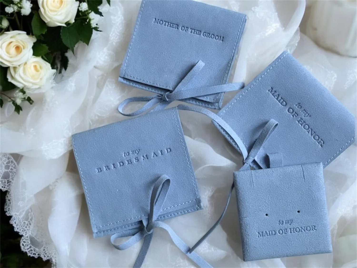 Dusty Blue Bridesmaid Gift Pouches with Inserts Bridesmaid Gifts Bridesmaid Velvet Jewelry Pouch Bridal Party Gifts Maid of Hono
Dusty Blue Bridesmaid Gift Pouches with Inserts Bridesmaid Gifts Bridesmaid Velvet Jewelry Pouch Bridal Party Gifts Maid of Hono
