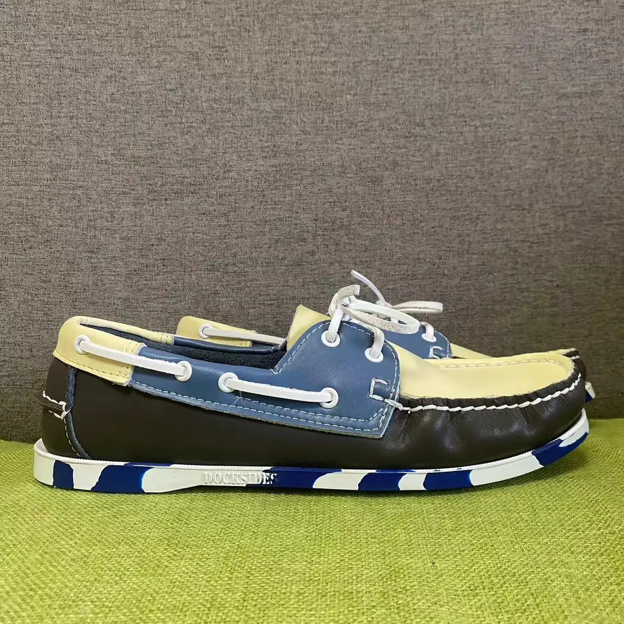 Men Homme Authentic Docksides Shoes - Premium Leather Moc Toe Lace Up Boat Shoes 11C
Men Homme Authentic Docksides Shoes - Premium Leather Moc Toe Lace Up Boat Shoes 11C