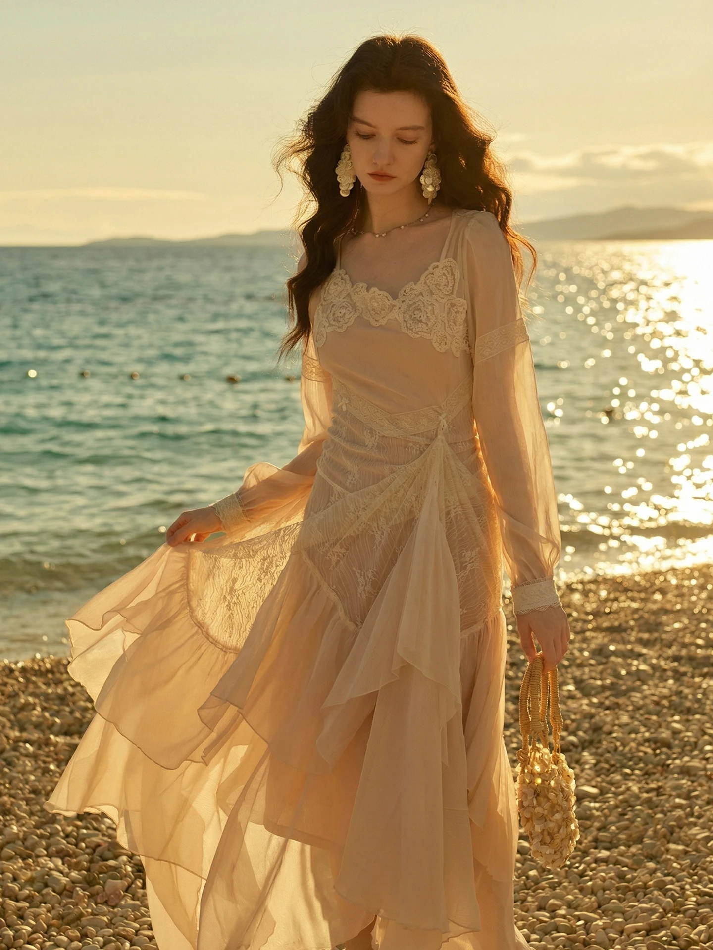 Peter Pan Uncle's 9th Century Letter Lace Material Splicing Gored Skirt Inner Wear Strap Dr French Sle A-Line Dr
Peter Pan Uncle's 9th Century Letter Lace Material Splicing Gored Skirt Inner Wear Strap Dr French Sle A-Line Dr