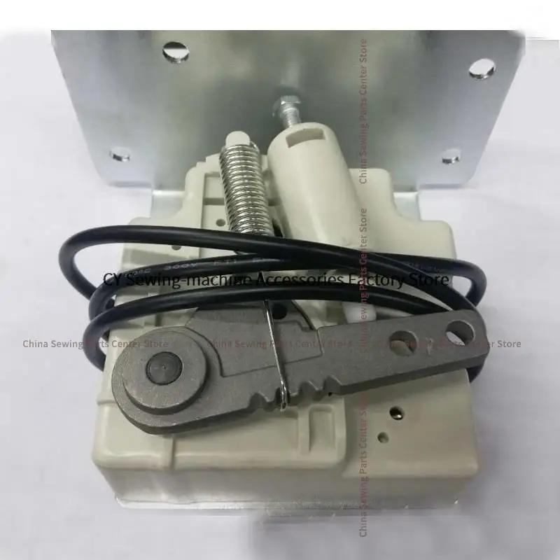 New Domestic Pedal Foot Control Switch Speed Controller for Brother 430D KE-430D Bartack Computer Pattern Machine Accessories
New Domestic Pedal Foot Control Switch Speed Controller for Brother 430D KE-430D Bartack Computer Pattern Machine Accessories