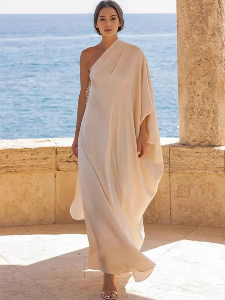 Uoozee Women Elegant Party Evening Dresses 2024 New Summer Batwing Sleeves Loose Solid Color One-Shoulder Ramadan Robe Dress
Uoozee Women Elegant Party Evening Dresses 2024 New Summer Batwing Sleeves Loose Solid Color One-Shoulder Ramadan Robe Dress