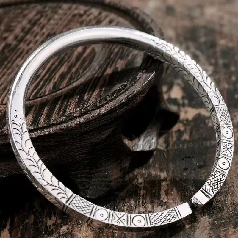 Vintage Fashion Silver Color Open Bracelet Ethnic Style Bracelet Banquet Jewelry Accessories Gifts
Vintage Fashion Silver Color Open Bracelet Ethnic Style Bracelet Banquet Jewelry Accessories Gifts