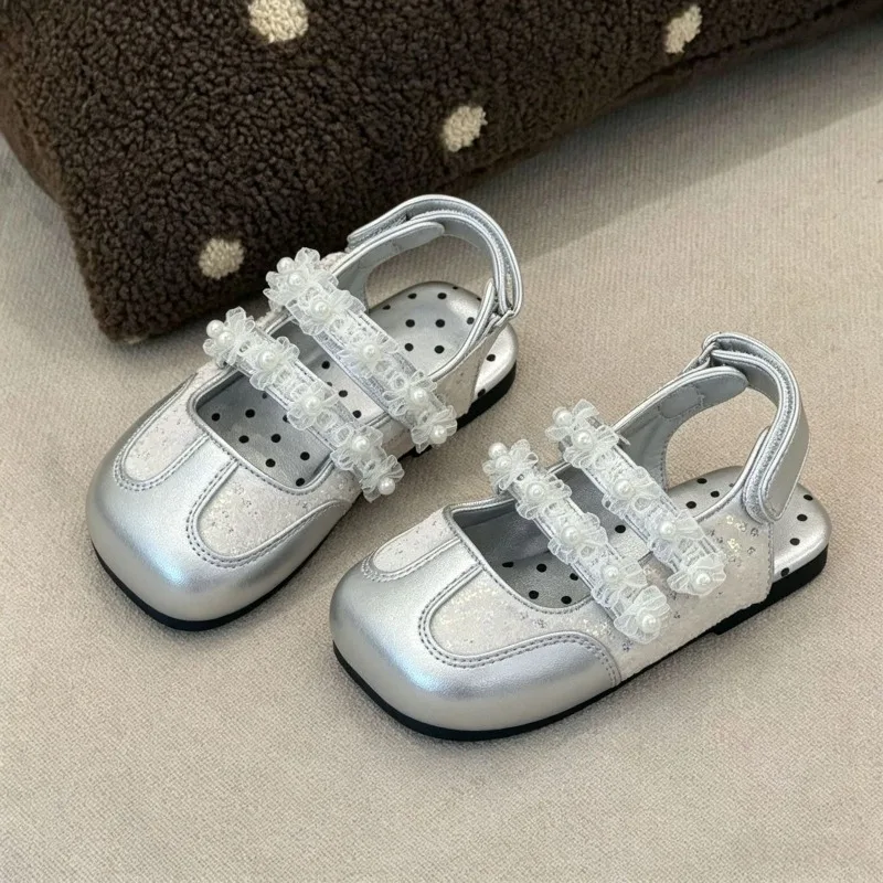 Kids Princess Sandals Sweet Lace Flowers Girls Beach Shoes Soft Bottom 2026 Summer New Children Sandals Fashion Versatile
Kids Princess Sandals Sweet Lace Flowers Girls Beach Shoes Soft Bottom 2026 Summer New Children Sandals Fashion Versatile