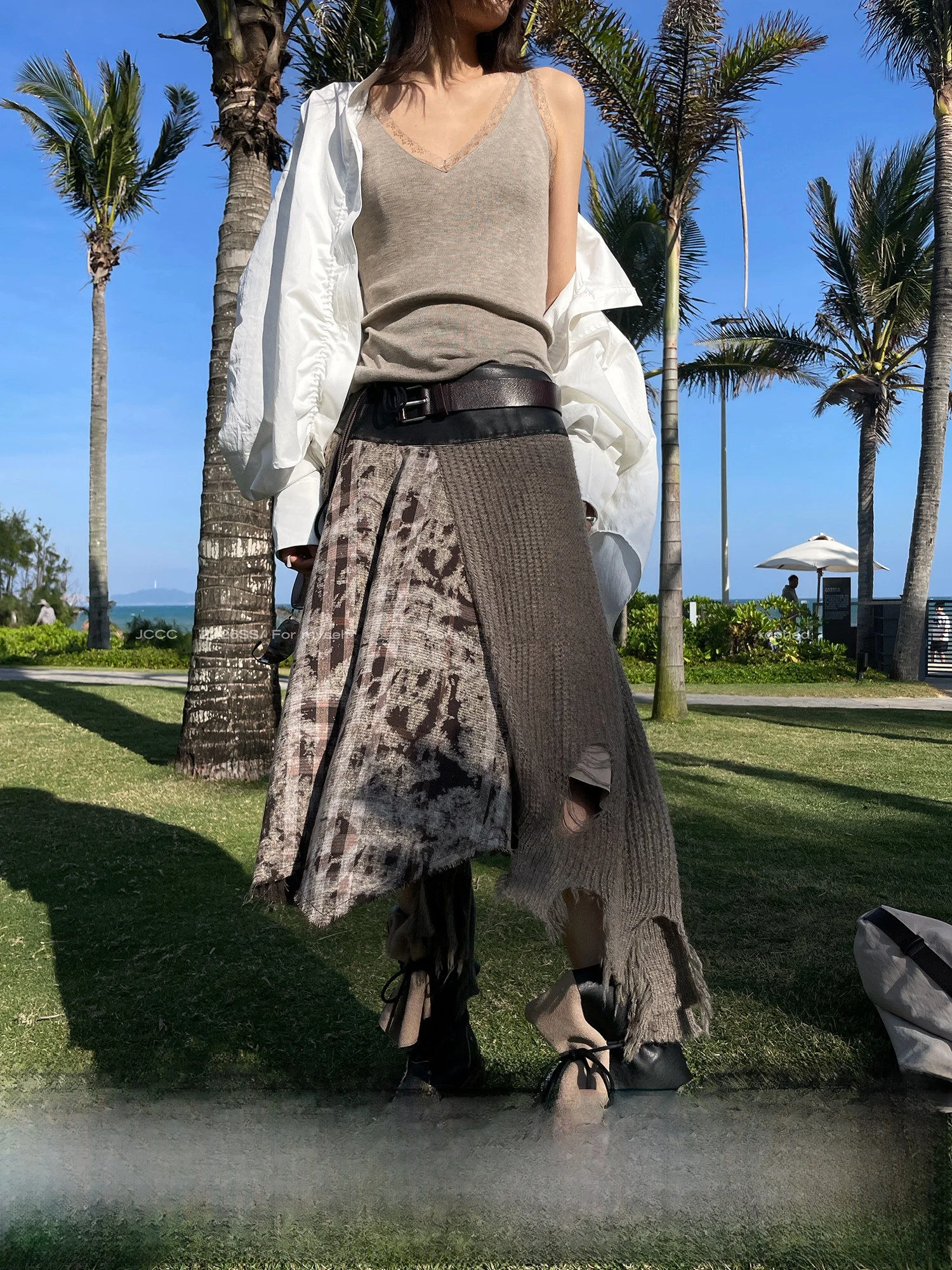 JCCC Shadow Deconstructed Poetry Vintage Multi-Material Patchwork Uneven Hemline Semi-Body Skirt Casual Style Cotton Fabric
JCCC Shadow Deconstructed Poetry Vintage Multi-Material Patchwork Uneven Hemline Semi-Body Skirt Casual Style Cotton Fabric