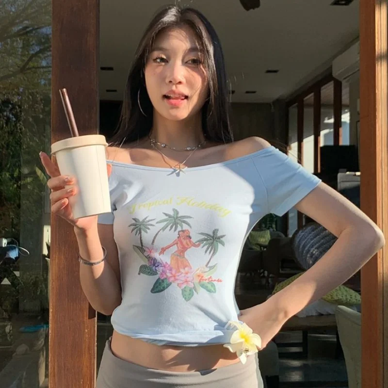 Summer New Pure Desire Style Spicy Girl Short Women's T-shirt Y2K Slim Fit Versatile Design Sense Women's Casual Top
Summer New Pure Desire Style Spicy Girl Short Women's T-shirt Y2K Slim Fit Versatile Design Sense Women's Casual Top