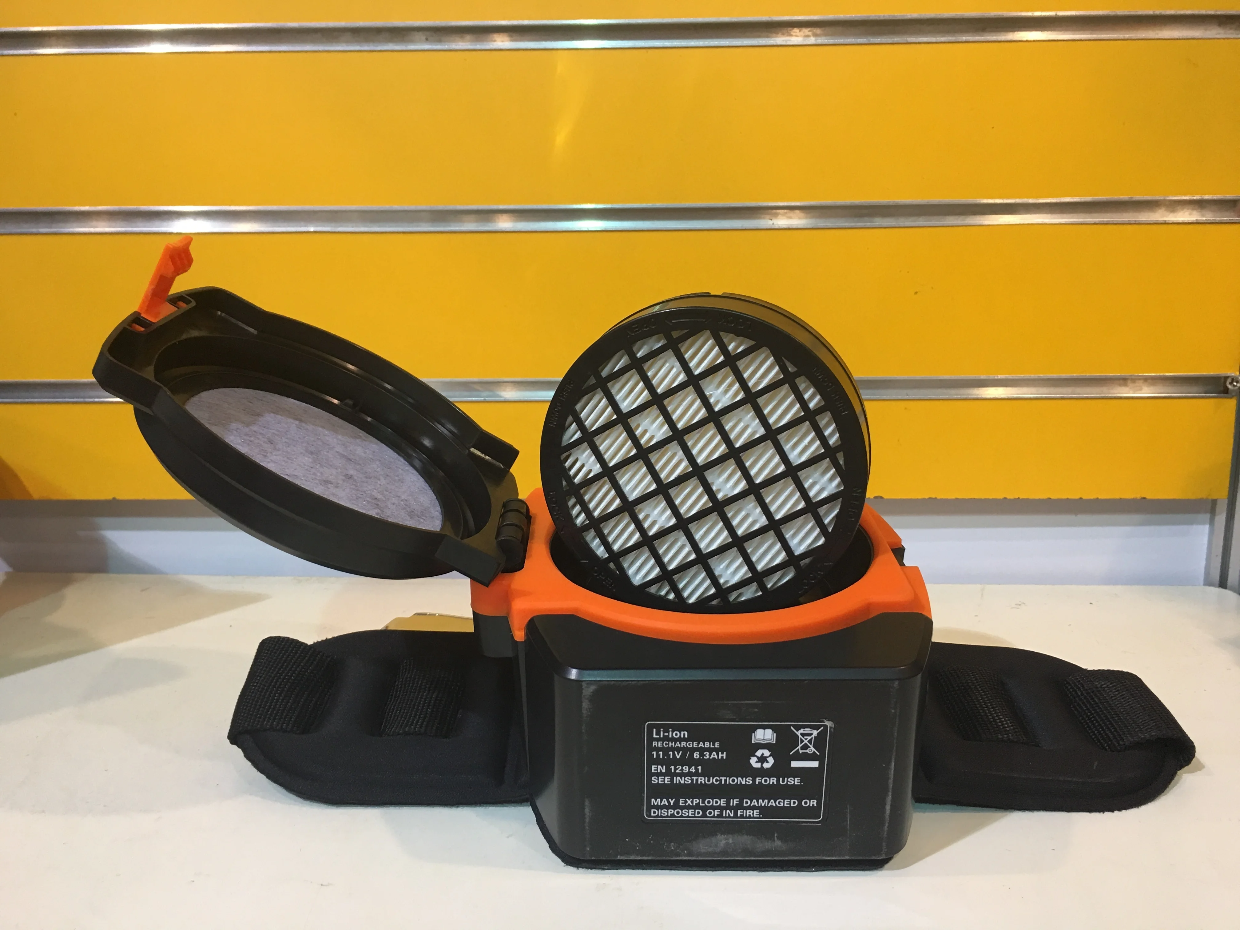 Air purification welding helmet
Air purification welding helmet