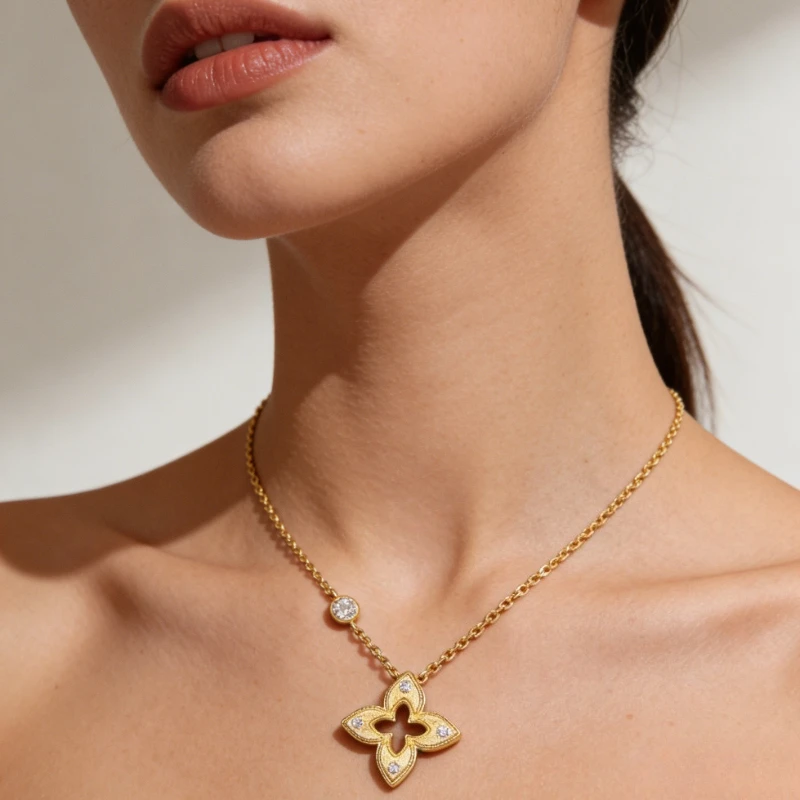 Italian Style Hollowed-out Special Lucky Grass Pattern Necklace, Luxury-grade Diamond-set Star-shaped Women's Necklace
Italian Style Hollowed-out Special Lucky Grass Pattern Necklace, Luxury-grade Diamond-set Star-shaped Women's Necklace