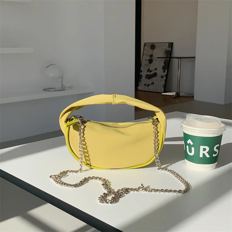 Casual Nylon Chain Crossbody Bag For Women Korean Chic Simple Mini Shoulder Bags Female 2025 New Summer Fashion Solid Handbags
Casual Nylon Chain Crossbody Bag For Women Korean Chic Simple Mini Shoulder Bags Female 2025 New Summer Fashion Solid Handbags