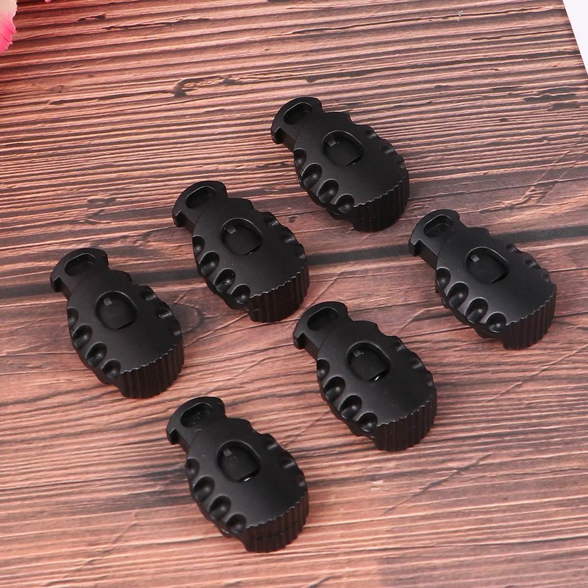 50Pcs Plastic Toggle Spring Button Heavy Duty Cord Lock for Clothes Belts Tactical Backpacks Hiking Camping Survival Gear
50Pcs Plastic Toggle Spring Button Heavy Duty Cord Lock for Clothes Belts Tactical Backpacks Hiking Camping Survival Gear