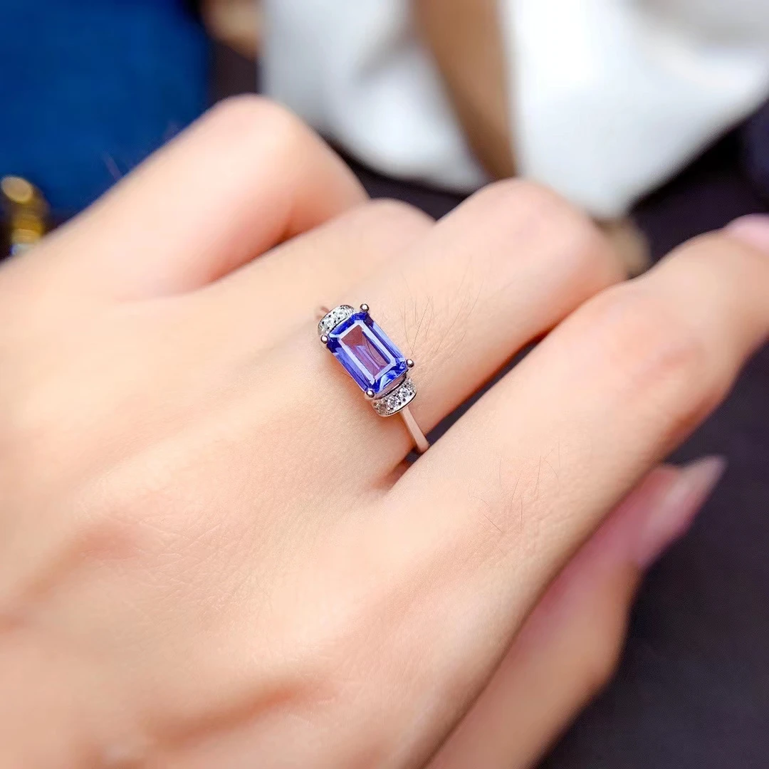 CoLifeLove 100% Real 0.8ct Natural Tanzanite Ring for Engagement 5mm*7mm VVS Grade Tanzanite Silver Ring Gift for Wife
CoLifeLove 100% Real 0.8ct Natural Tanzanite Ring for Engagement 5mm*7mm VVS Grade Tanzanite Silver Ring Gift for Wife