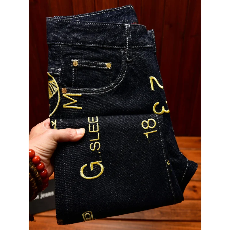Light Luxury Men's Clothing Embroidered Floral Jeans Men's Dark Blue Slim Fit Trendy High-end 2025Autumn Denim Men's Pants
Light Luxury Men's Clothing Embroidered Floral Jeans Men's Dark Blue Slim Fit Trendy High-end 2025Autumn Denim Men's Pants