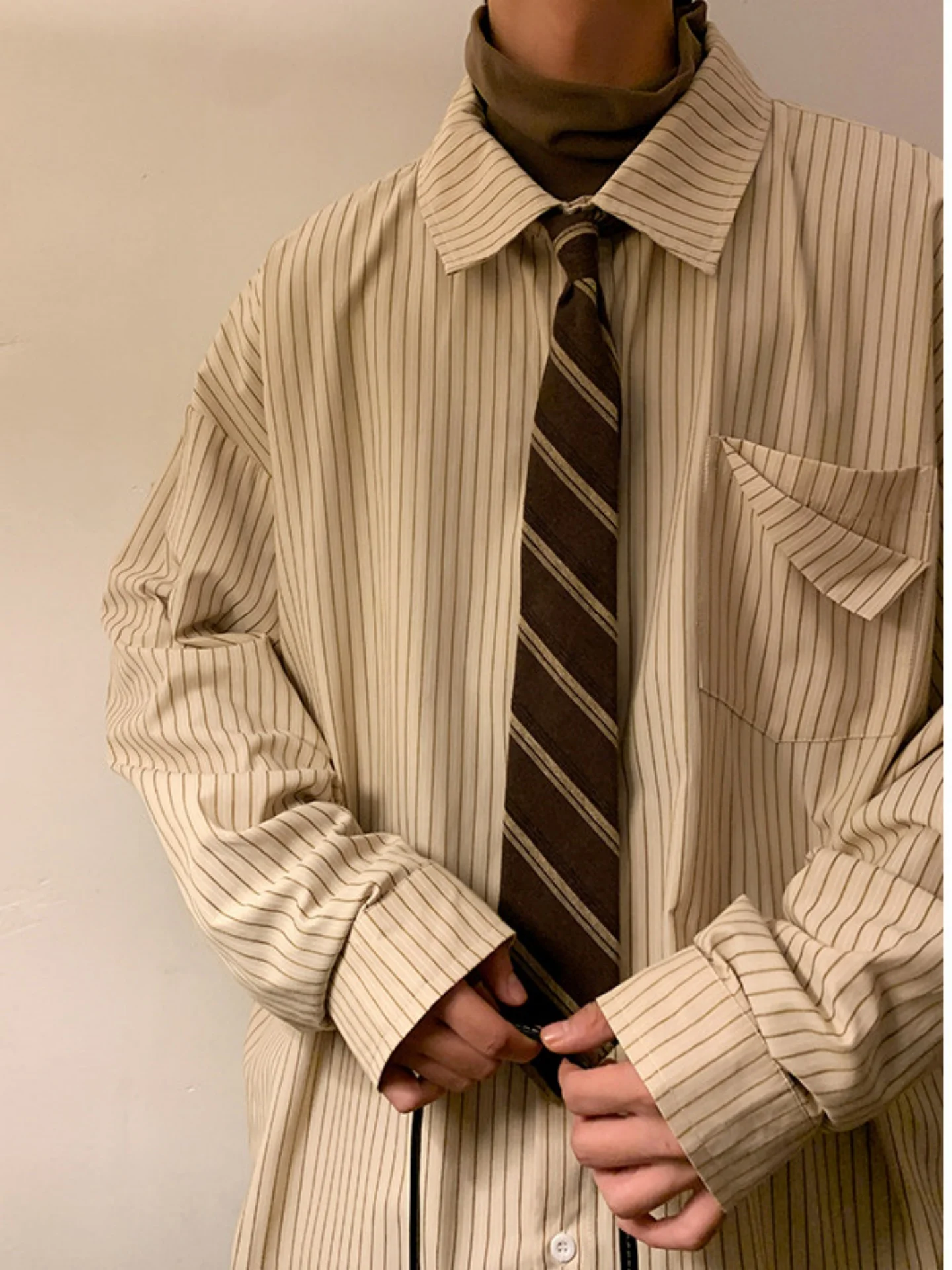 i Striped Long Sve Men's irt Autumn Winter New Sle Japanese Retro Outerwear Trendy Casual Loose Fit irt
i Striped Long Sve Men's irt Autumn Winter New Sle Japanese Retro Outerwear Trendy Casual Loose Fit irt