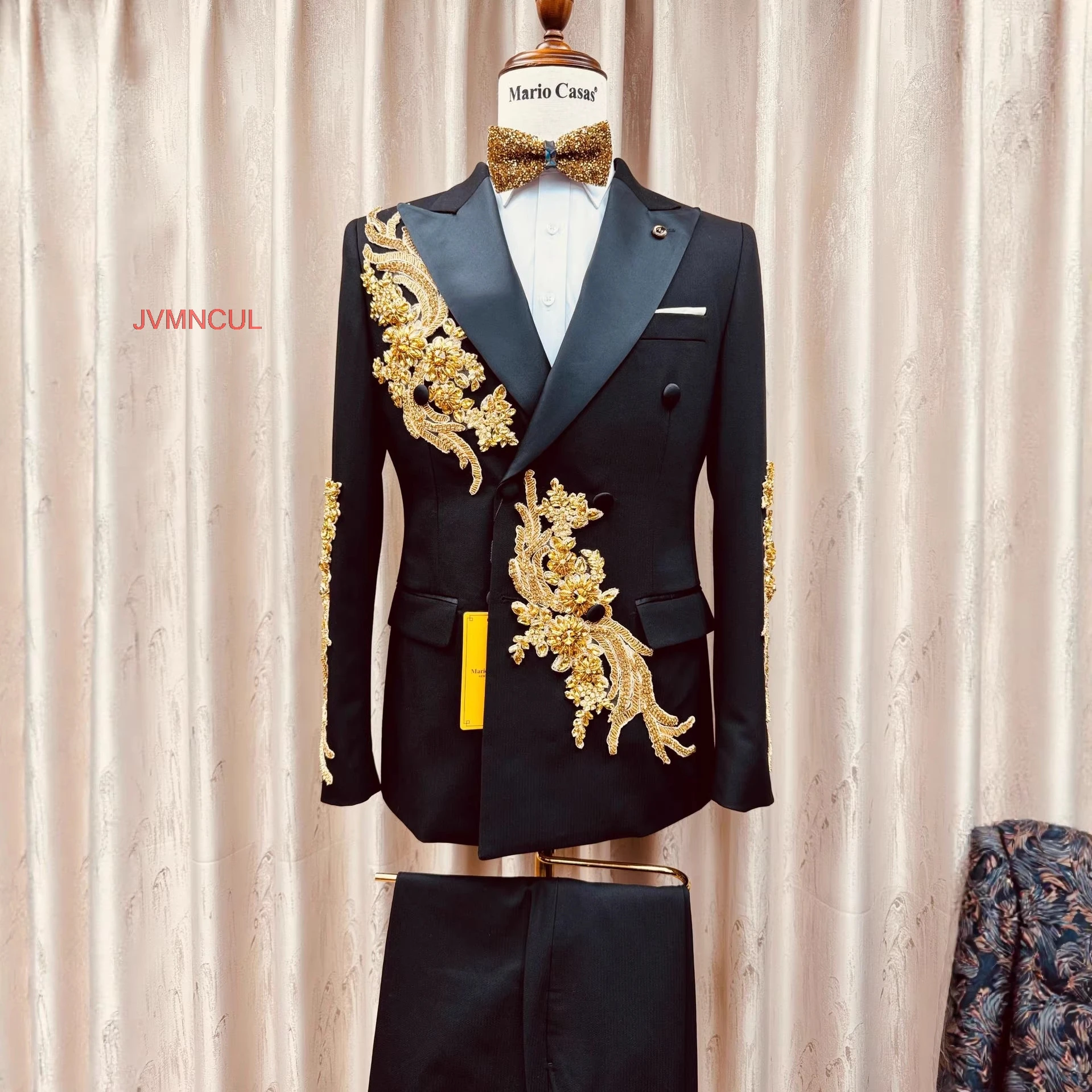 2026 Men's Embroidered 2 Piece Suit Handmade Chinese Style Wedding Blazer Pants Slim Fit Banquet Party Formal Outfit
2026 Men's Embroidered 2 Piece Suit Handmade Chinese Style Wedding Blazer Pants Slim Fit Banquet Party Formal Outfit