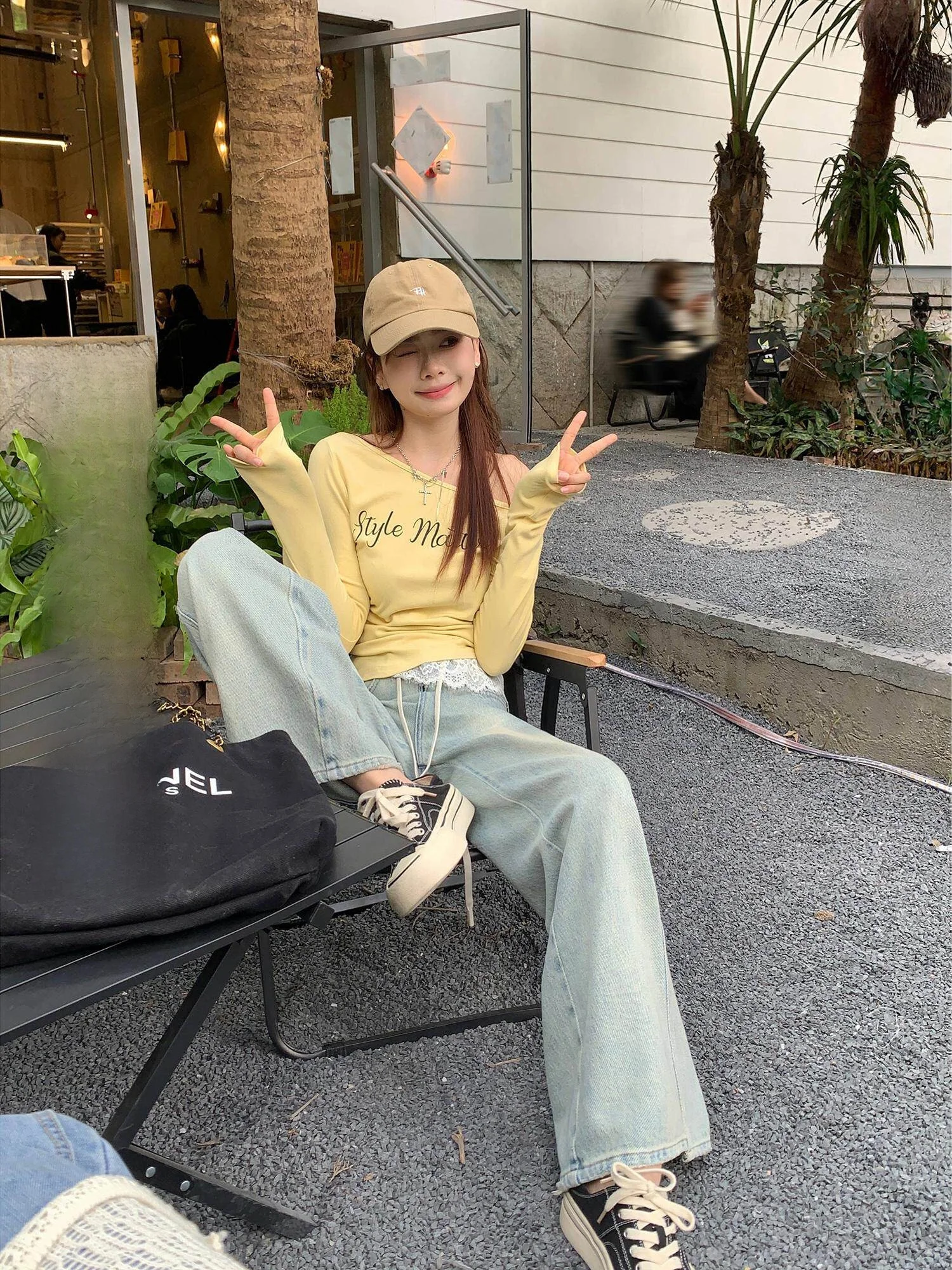Loose Wide Leg Jeans Women's Light Blue Casual Summer Pants High Waist Cotton Blend Zipper Fly Comfortable Loose Fit Trousers
Loose Wide Leg Jeans Women's Light Blue Casual Summer Pants High Waist Cotton Blend Zipper Fly Comfortable Loose Fit Trousers