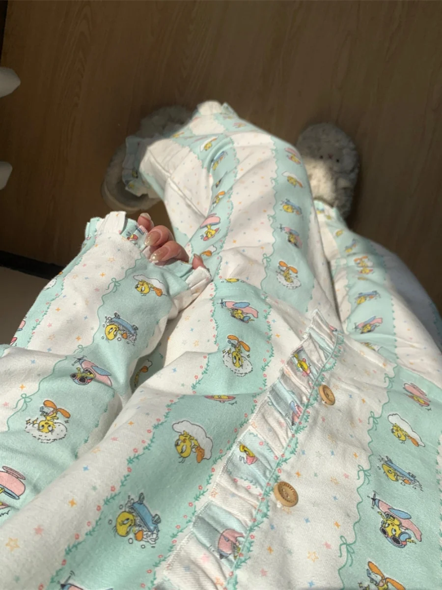 Милый желтый комплект одежды Du Long Sve, повседневная домашняя одежда для женщин, весенне-осенний комплект с мультяшным принтом, удобный размер плюс
Милый желтый комплект одежды Du Long Sve, повседневная домашняя одежда для женщин, весенне-осенний комплект с мультяшным принтом, удобный размер плюс