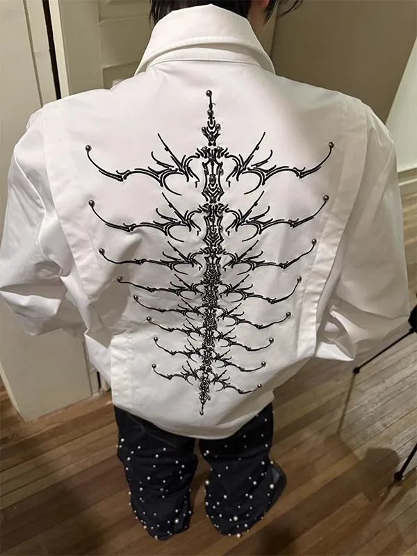 White Long Sve Men's irt Snake Eye Spine Nail Deconstructed American Design Hip Hop irt Cool Outerwear for Boys
White Long Sve Men's irt Snake Eye Spine Nail Deconstructed American Design Hip Hop irt Cool Outerwear for Boys