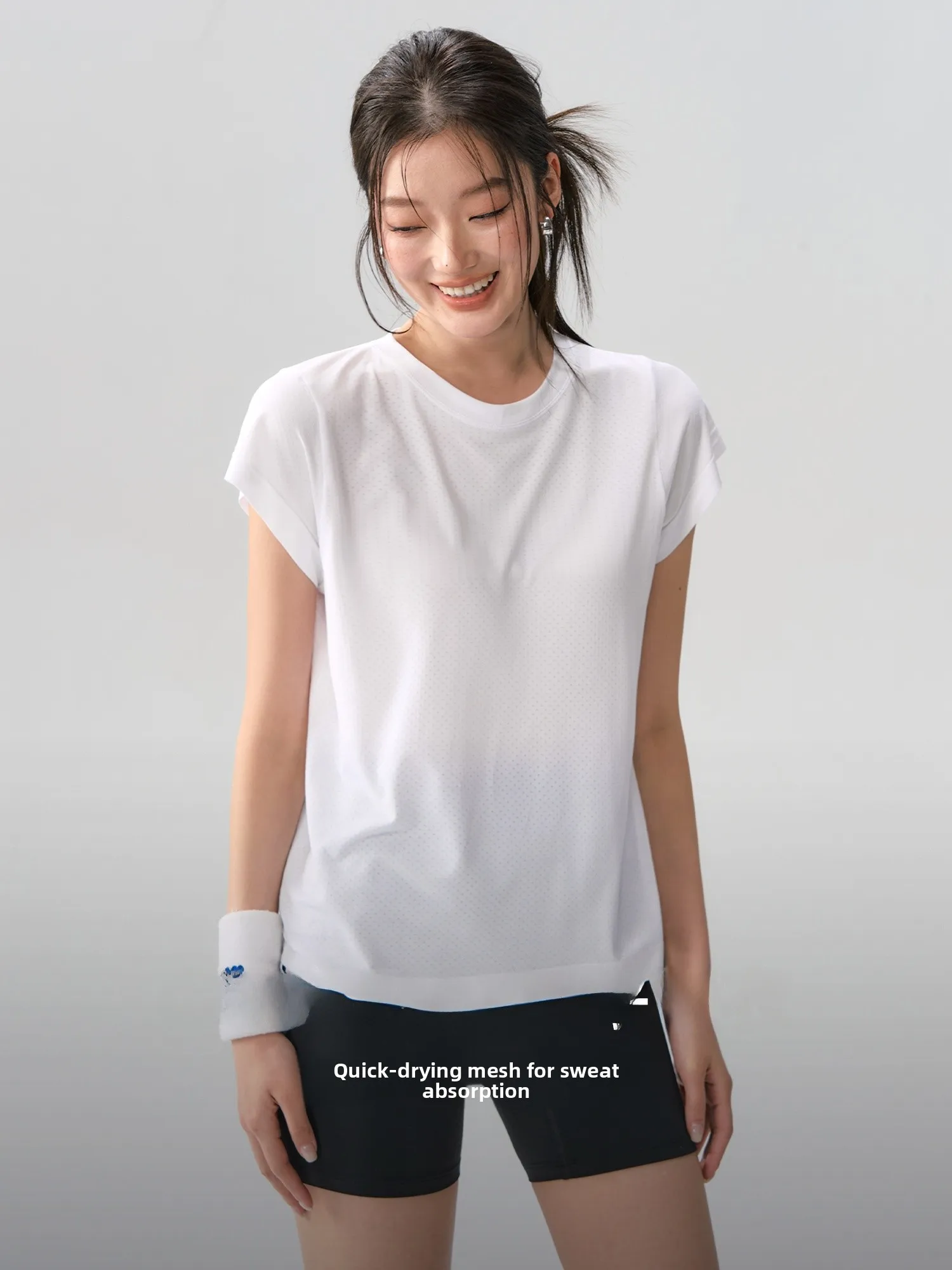 Quick Dry Loose Short Sleeve Women's T-Shirt Fitness Outdoor Running Yoga Sportswear Casual Style round Neck Knitted Top
Quick Dry Loose Short Sleeve Women's T-Shirt Fitness Outdoor Running Yoga Sportswear Casual Style round Neck Knitted Top