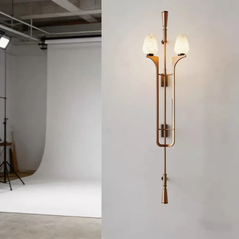 Postmodern Designer Wall Lamps Luxurious Double-headed LED Wall Sconces Living Room Villa Background Hotel Indoor Light Fixtures
Postmodern Designer Wall Lamps Luxurious Double-headed LED Wall Sconces Living Room Villa Background Hotel Indoor Light Fixtures