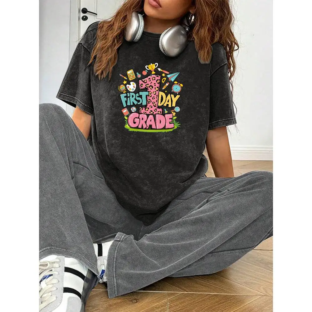 First Day 1st Grade T-shirt, Back to School Funny Graphic Tee, Student Gift, Oversized Loose Fit Top 
First Day 1st Grade T-shirt, Back to School Funny Graphic Tee, Student Gift, Oversized Loose Fit Top
