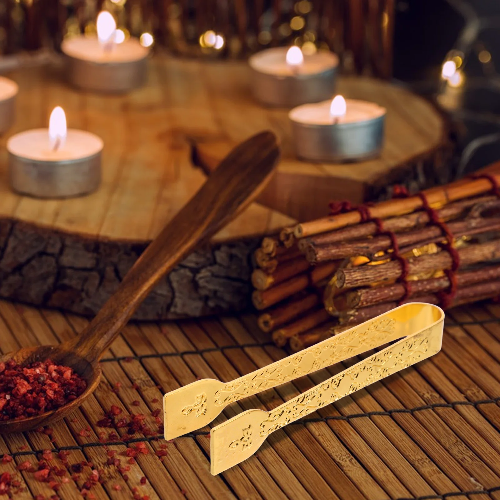 6pcs Incense Tongs Gold Mini Metal Spice Clip For Charcoal Briquettes Tablets Ergonomic Handle Middle Eastern Desserts Tongs
6pcs Incense Tongs Gold Mini Metal Spice Clip For Charcoal Briquettes Tablets Ergonomic Handle Middle Eastern Desserts Tongs