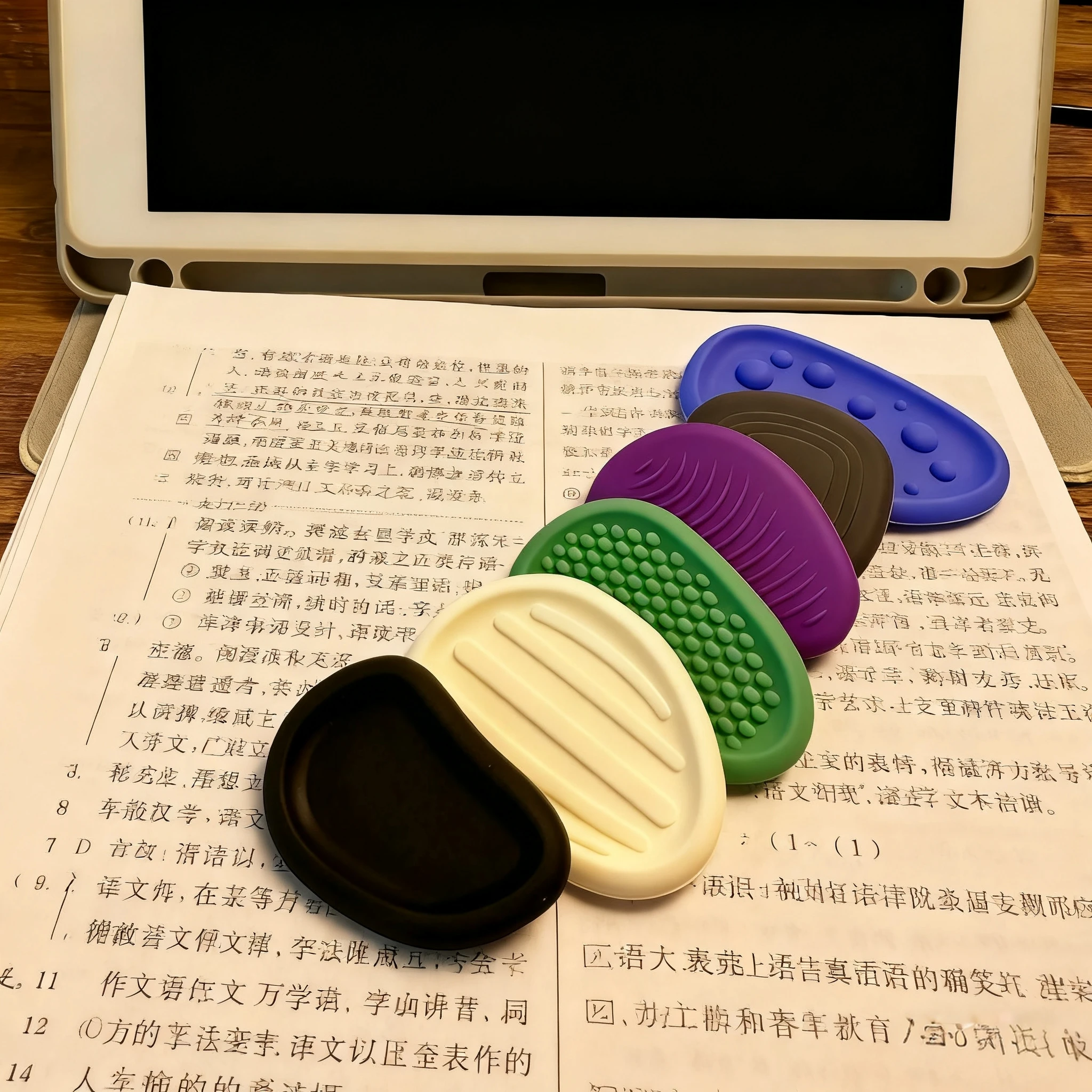 Сенсорный камень-антистресс для людей с СДВГ: силиконовая доска для снятия тревоги и концентрации внимания, пищевой силикон, сжимаемая игрушка для удовольствия
Сенсорный камень-антистресс для людей с СДВГ: силиконовая доска для снятия тревоги и концентрации внимания, пищевой силикон, сжимаемая игрушка для удовольствия