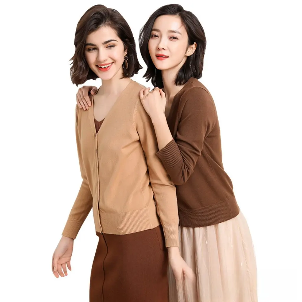 Spring Autumn Women's Korean Style Solid Color V-Neck High-End Sweater Cardigan Fashionable Top for Ladies Short Length
Spring Autumn Women's Korean Style Solid Color V-Neck High-End Sweater Cardigan Fashionable Top for Ladies Short Length