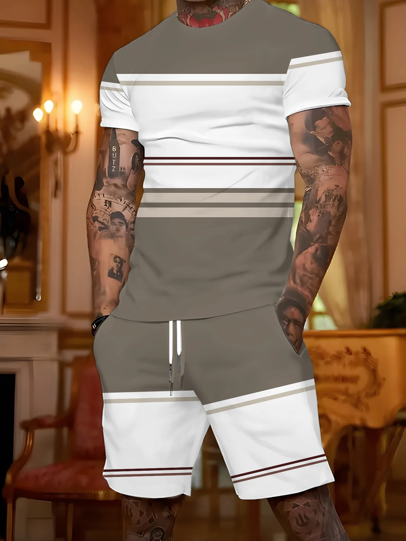 Универсальный повседневный наряд для мальчиков: футболка и шорты с принтом в серу и белую полоску, удобный комплект из двух предметов для выхода на улицу
Универсальный повседневный наряд для мальчиков: футболка и шорты с принтом в серу и белую полоску, удобный комплект из двух предметов для выхода на улицу