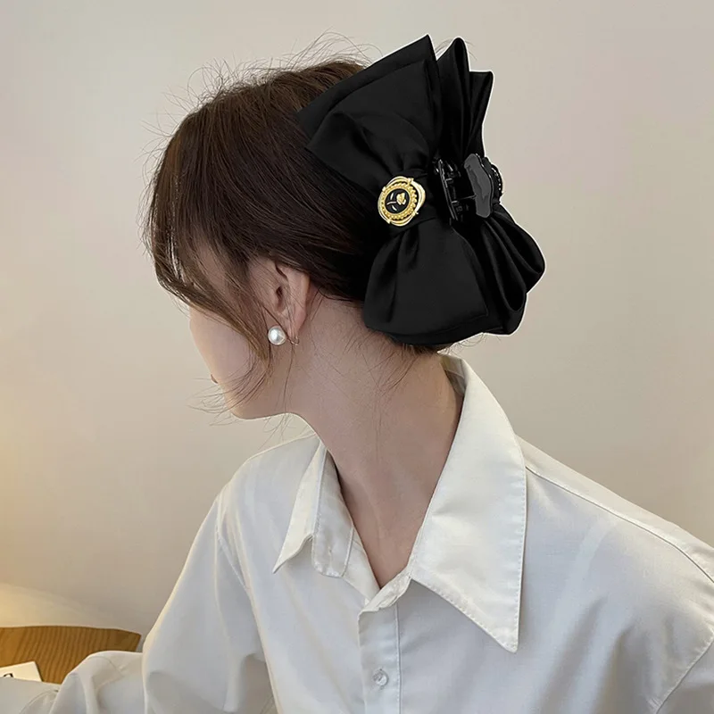 Large Vintage Black Bow Shark Clip Antique Flower French Elegant Premium Hair Claw For Women Matte
Large Vintage Black Bow Shark Clip Antique Flower French Elegant Premium Hair Claw For Women Matte