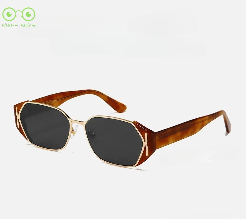 2025 new men's and women's board sunglasses uv400 personality and fashionable sunglasses can be matched with myopia BC-2105
2025 new men's and women's board sunglasses uv400 personality and fashionable sunglasses can be matched with myopia BC-2105