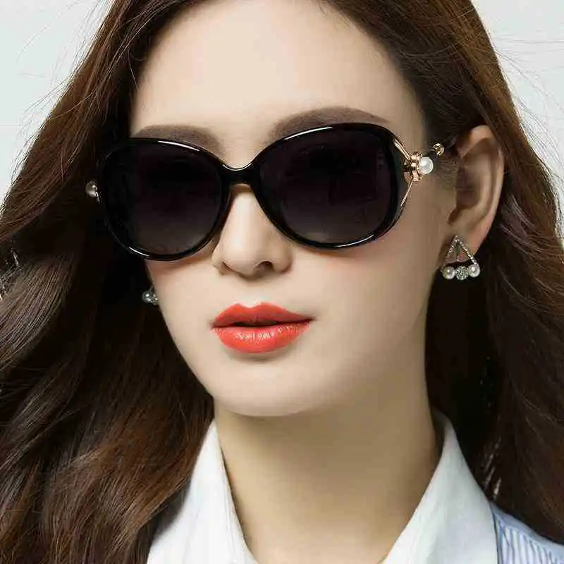 New Simple Pearl High Quality Polarized Sunglasses Fashion Women's Large Frame Fashion Glasses 
New Simple Pearl High Quality Polarized Sunglasses Fashion Women's Large Frame Fashion Glasses