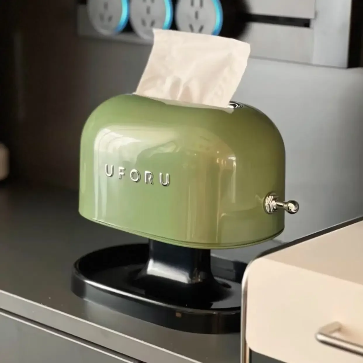 Desktop Tissue Box Creative Decorative Ornaments for Living Room 100 Pieces New Home Essential PP Material
Desktop Tissue Box Creative Decorative Ornaments for Living Room 100 Pieces New Home Essential PP Material