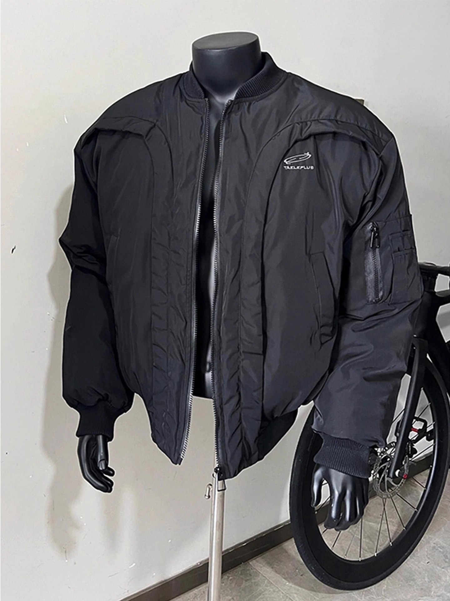 Мужская зимняя утепленная куртка Bla Arc Flight Jaet из хлопка с подкладкой, премиум-качество, удлиненная, на молнии
Мужская зимняя утепленная куртка Bla Arc Flight Jaet из хлопка с подкладкой, премиум-качество, удлиненная, на молнии