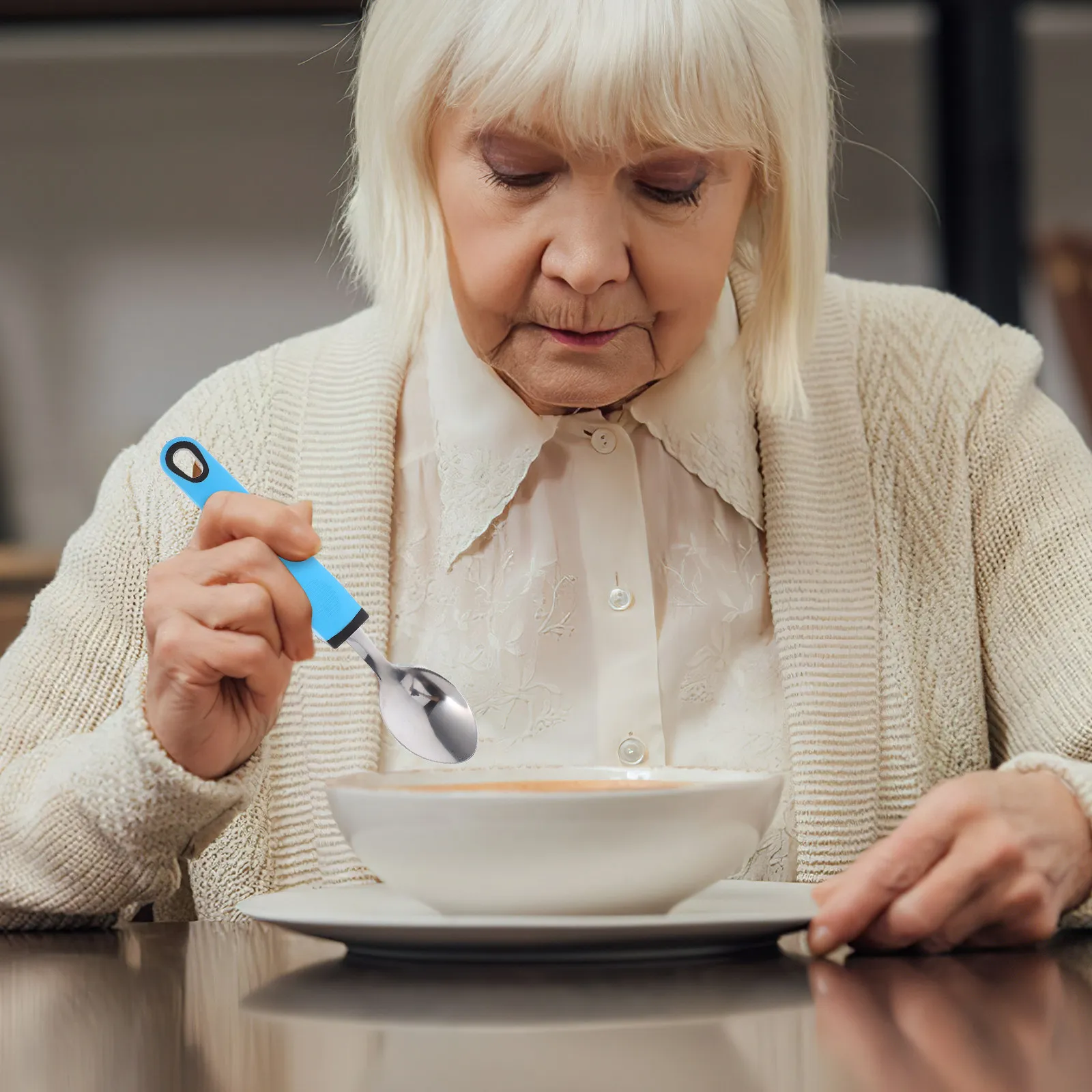 1Set Elderly Feeding Tableware Stainless Steel Adaptive Utensils Anti-Shaking Adult Utensil Ergonomic Design Disabled Utensil
1Set Elderly Feeding Tableware Stainless Steel Adaptive Utensils Anti-Shaking Adult Utensil Ergonomic Design Disabled Utensil